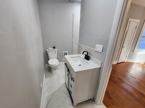 6235 N Claremont Ave in Chicago, IL - Building Photo - Building Photo