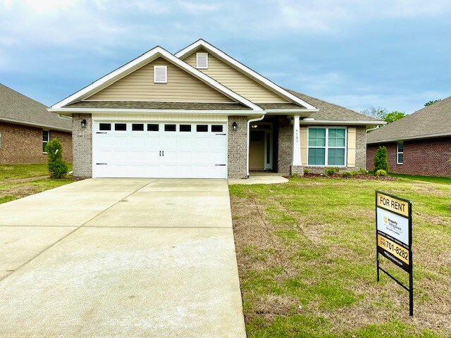9103 Eagle Trce Dr SE in Owens Cross Roads, AL - Building Photo