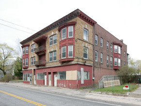 408-412 S Main St in Torrington, CT - Building Photo - Building Photo