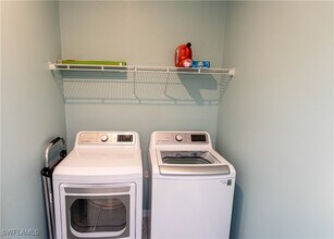 4431 Dutchess Park Rd in Ft. Myers, FL - Building Photo - Building Photo
