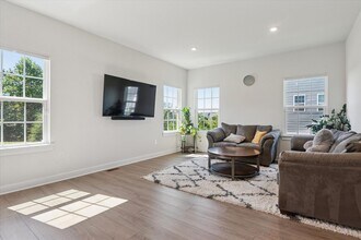 205 Sloan Dr in Coatesville, PA - Building Photo - Building Photo