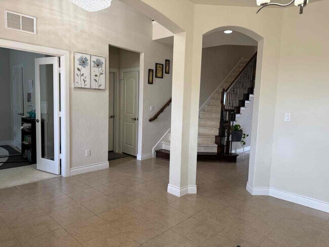 2723 Running Fawn in San Antonio, TX - Building Photo - Building Photo