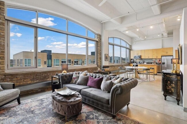 property at 700 N Washington Ave