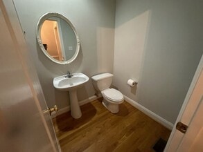 11 Park Village Ln in Greensboro, NC - Building Photo - Building Photo