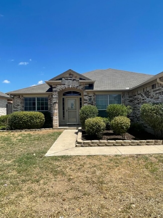 217 Memory Ln in Harker Heights, TX - Foto de edificio - Building Photo