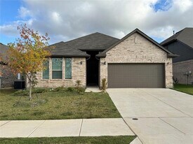 4945 Carmel Valley Dr in Fort Worth, TX - Building Photo