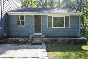 22 Gleaner Chapel Rd in Scituate, RI - Building Photo