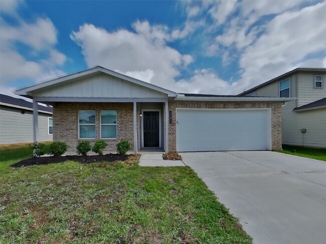 property at 15673 Briar Frst Dr
