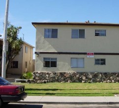 931 S Ventura Rd in Oxnard, CA - Foto de edificio - Building Photo