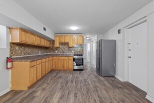 761 Avenue A in Bayonne, NJ - Building Photo