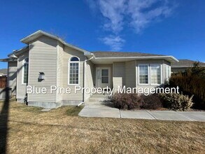 3260 Sonora Dr in Idaho Falls, ID - Building Photo - Building Photo