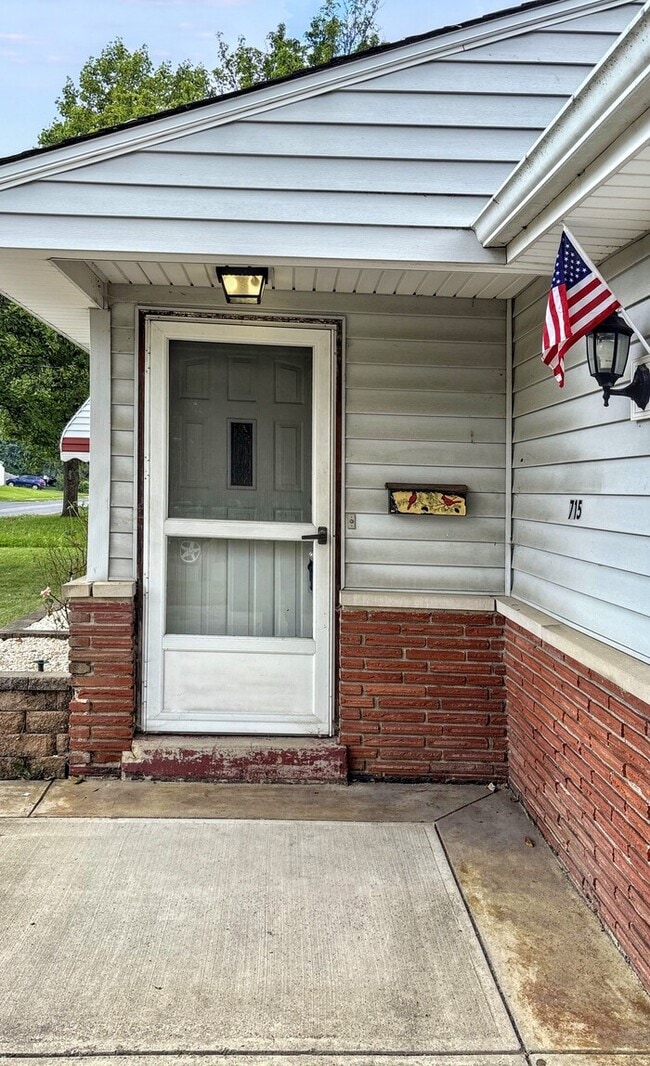715 Joyful St in Columbus, OH - Building Photo - Building Photo