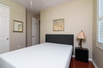 35481 Domani Dr in Palm Desert, CA - Foto de edificio - Building Photo