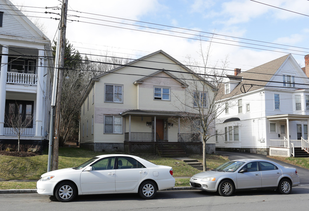 856 Union St in Schenectady, NY - Building Photo