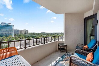 201 Crandon Blvd, Unit 739 in Key Biscayne, FL - Building Photo - Building Photo