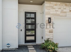 4515 Whitney Pkwy in Houston, TX - Building Photo - Building Photo