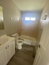 60 Loch Lomond Ln in Pueblo, CO - Building Photo - Building Photo