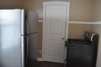 1301 N Keeler Ave-Unit -#2 in Chicago, IL - Building Photo - Building Photo