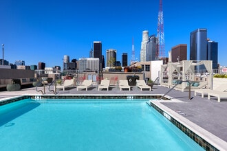 Marley Lofts in Los Angeles, CA - Foto de edificio - Building Photo