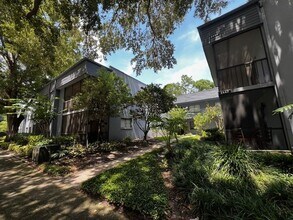 2455 Oak Park Way in Orlando, FL - Building Photo - Building Photo