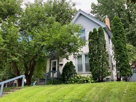 1947 Buchanan St NE in Minneapolis, MN - Building Photo
