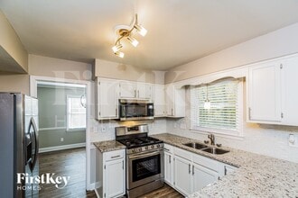 701 Whitby Ct, Unit 27 in Durham, NC - Building Photo - Building Photo