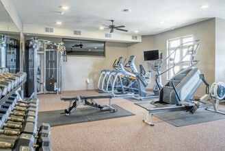 Apartments at Ten35 West in Verona, WI - Foto de edificio - Interior Photo
