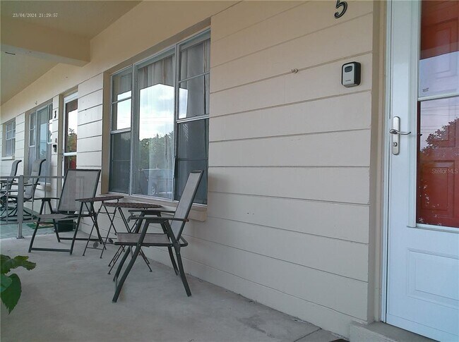 2331 Finlandia Ln in Clearwater, FL - Building Photo - Building Photo