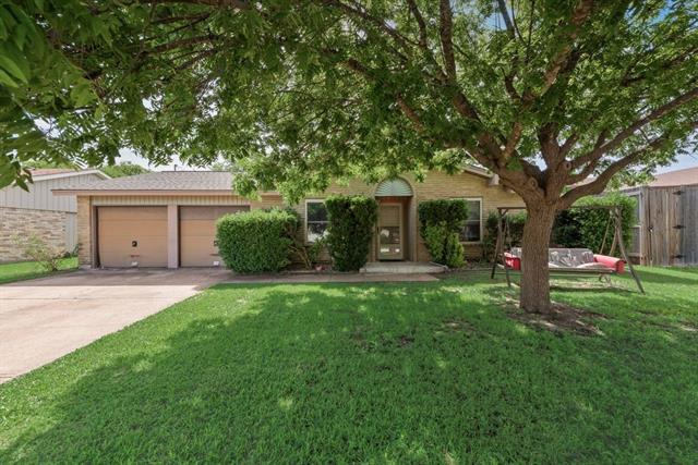 6536 Wakefield Rd in Fort Worth, TX - Building Photo