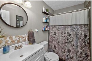 108 Farmers Ln in Frankfort, KY - Building Photo