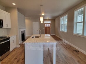 5221 SW Hudson Ave in Corvallis, OR - Building Photo - Building Photo