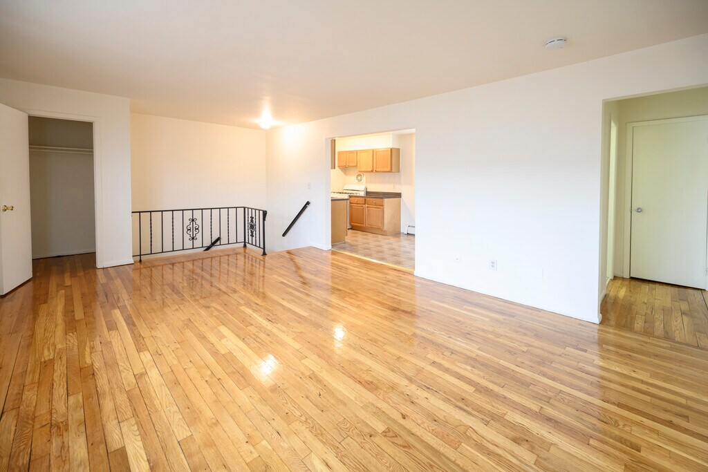 Essex Gardens Apartments in Hackensack, NJ