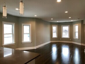 91 Grant St, Unit 3 in Somerville, MA - Foto de edificio - Building Photo