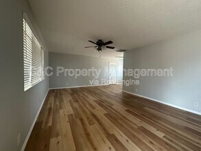 22394 Lone Eagle Rd in Apple Valley, CA - Building Photo - Building Photo