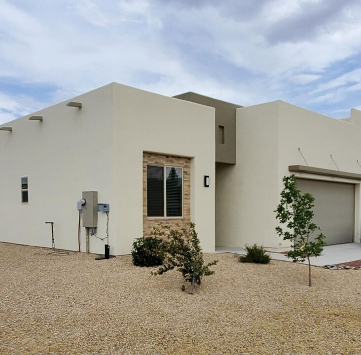 5020 Kenner Way in Las Cruces, NM - Building Photo