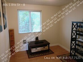 804 S 8th St in Tacoma, WA - Building Photo - Building Photo