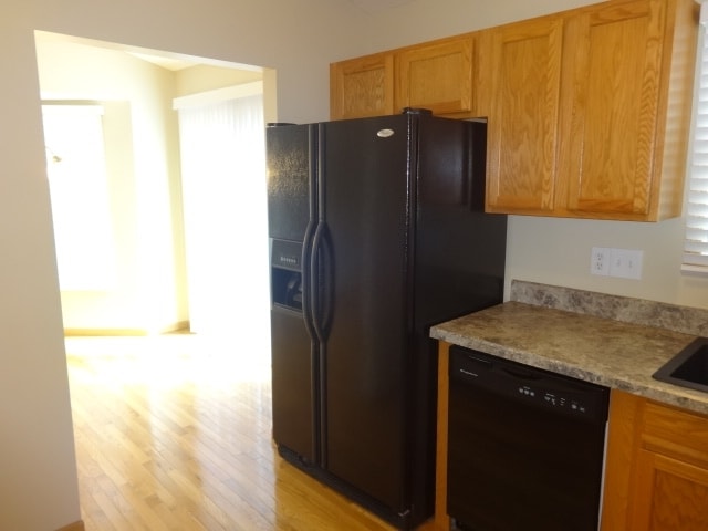 2130 Winding Hollow Dr in Grove City, OH - Building Photo - Building Photo