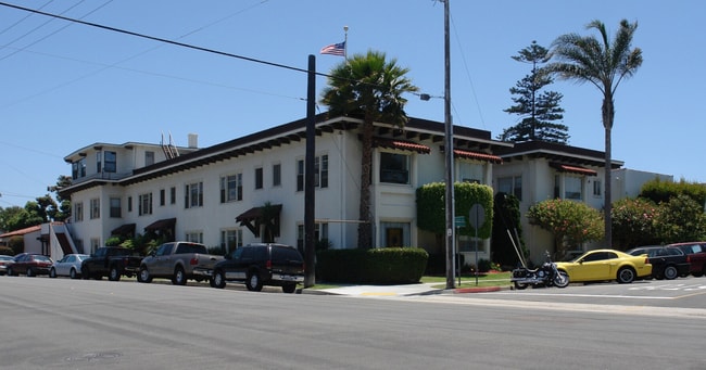 1015 A Ave in Coronado, CA - Building Photo - Building Photo