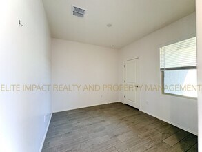 6638 E Via Jardin Verde in Tucson, AZ - Building Photo - Building Photo