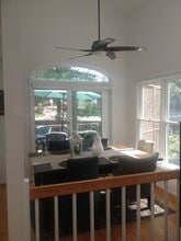 8419 Hollis Ln in Vienna, VA - Foto de edificio - Building Photo