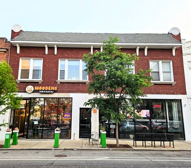 property at 4032 N Milwaukee Ave