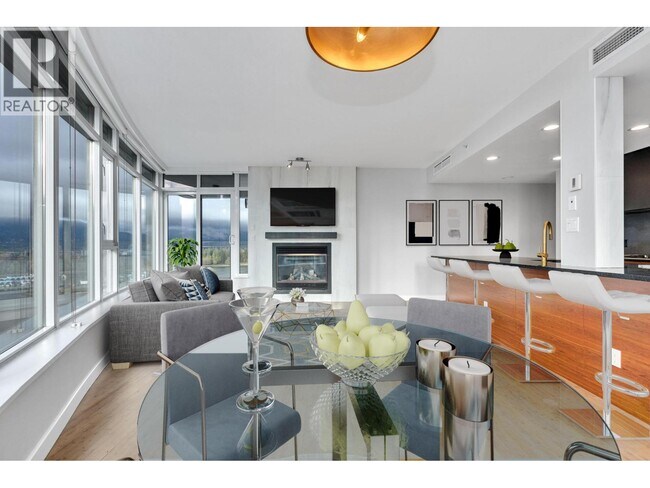 1233 W Cordova St in Vancouver, BC - Building Photo - Building Photo