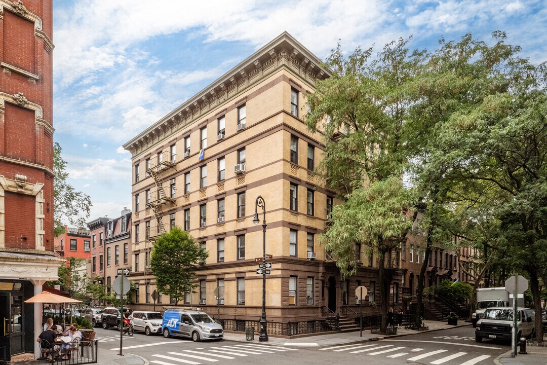 West Village Apartments in New York, NY - Building Photo