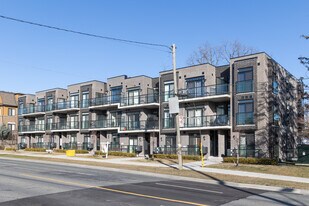 250B Finch Av E in Toronto, ON - Building Photo
