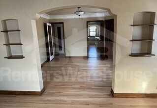 1530 E 54th St in Minneapolis, MN - Building Photo - Building Photo