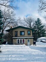 1644 Myrtle St N in Maplewood, MN - Building Photo