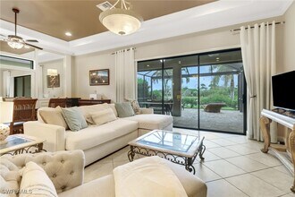 8527 Palacio Terrace N in Naples, FL - Foto de edificio - Building Photo
