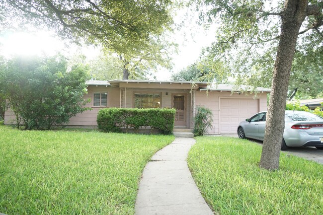 property at 322 Altgelt Ave