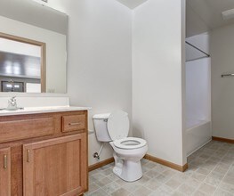 Lindsay Commons in Milwaukee, WI - Foto de edificio - Interior Photo