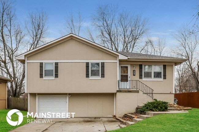 property at 509 W 5th Ct